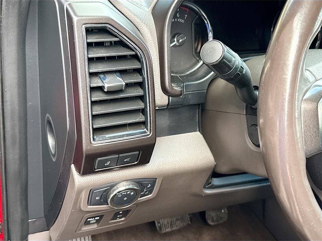 used 2021 Ford Expedition car, priced at $25,490