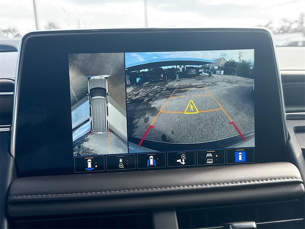 used 2022 GMC Yukon car, priced at $43,930