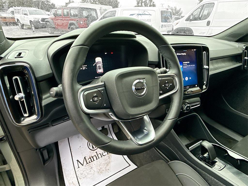 used 2023 Volvo XC40 Recharge Pure Electric car, priced at $25,212