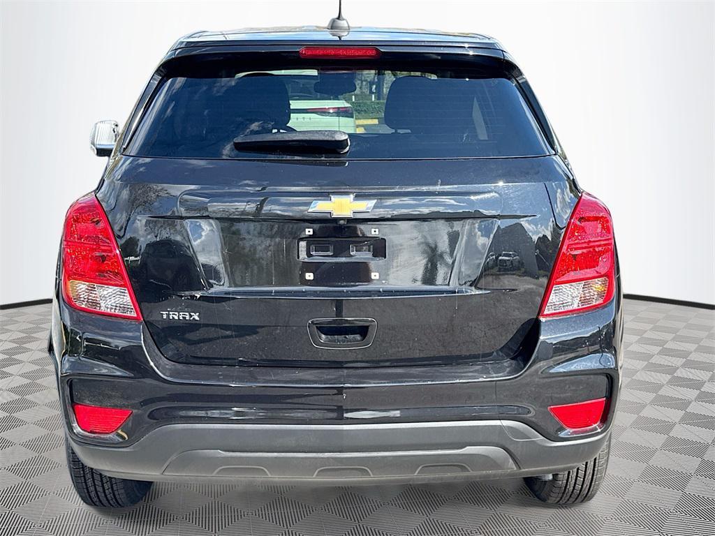 used 2022 Chevrolet Trax car, priced at $13,145