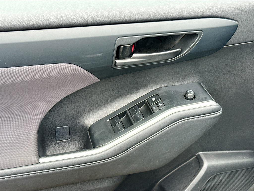 used 2024 Toyota Highlander car, priced at $36,628