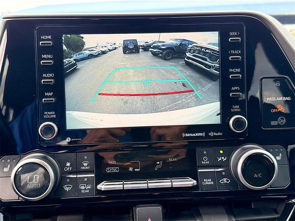 used 2021 Toyota Highlander car, priced at $23,787