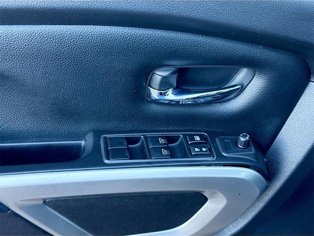 used 2021 Nissan Titan car, priced at $20,941