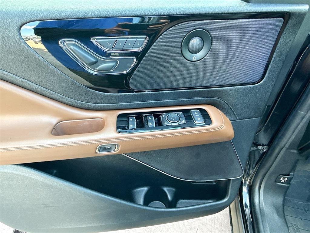 used 2023 Lincoln Aviator car, priced at $33,697