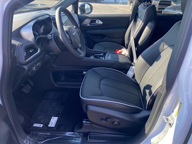 new 2026 Chrysler Pacifica car, priced at $52,127