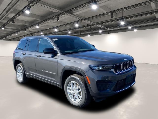 new 2025 Jeep Grand Cherokee car, priced at $40,050
