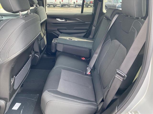 new 2025 Jeep Grand Cherokee car, priced at $39,925