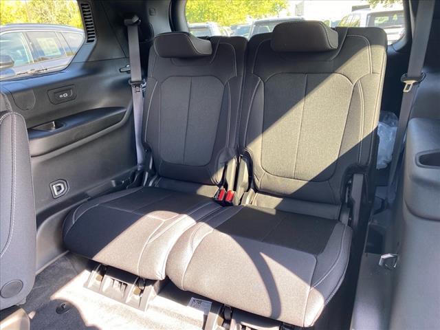 new 2025 Jeep Grand Cherokee L car, priced at $40,860