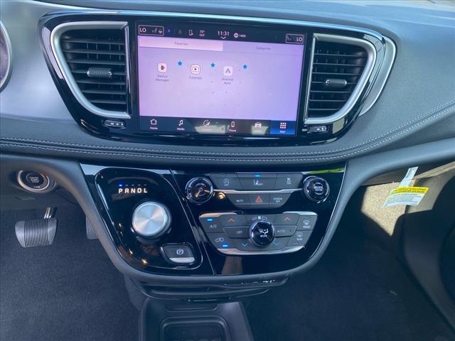 used 2022 Chrysler Pacifica car, priced at $36,991