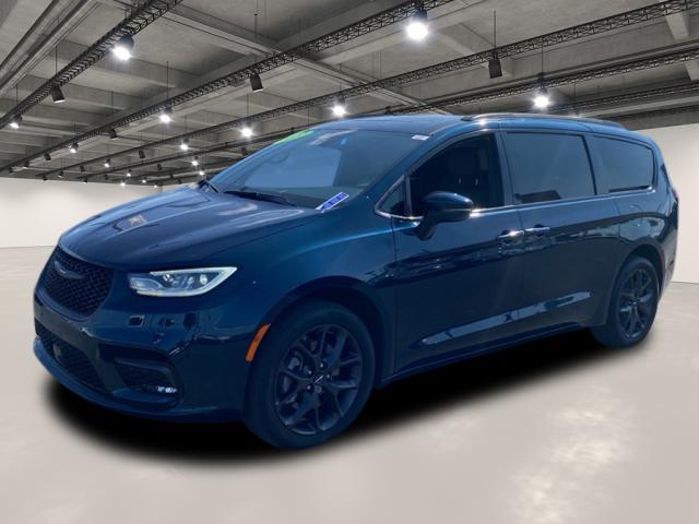 used 2022 Chrysler Pacifica car, priced at $36,991