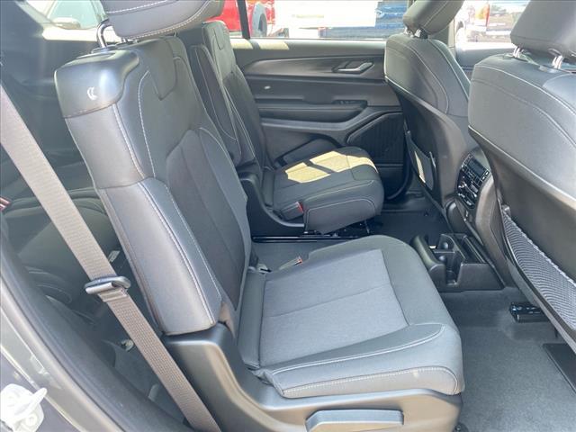 new 2025 Jeep Grand Cherokee L car, priced at $39,378