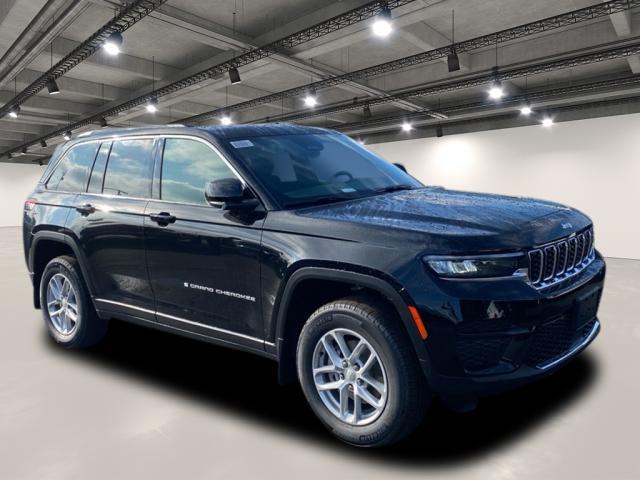 new 2025 Jeep Grand Cherokee car, priced at $42,670