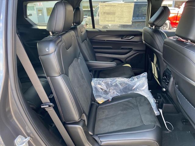 new 2025 Jeep Grand Cherokee L car, priced at $45,618