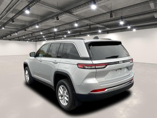 new 2025 Jeep Grand Cherokee car, priced at $42,670