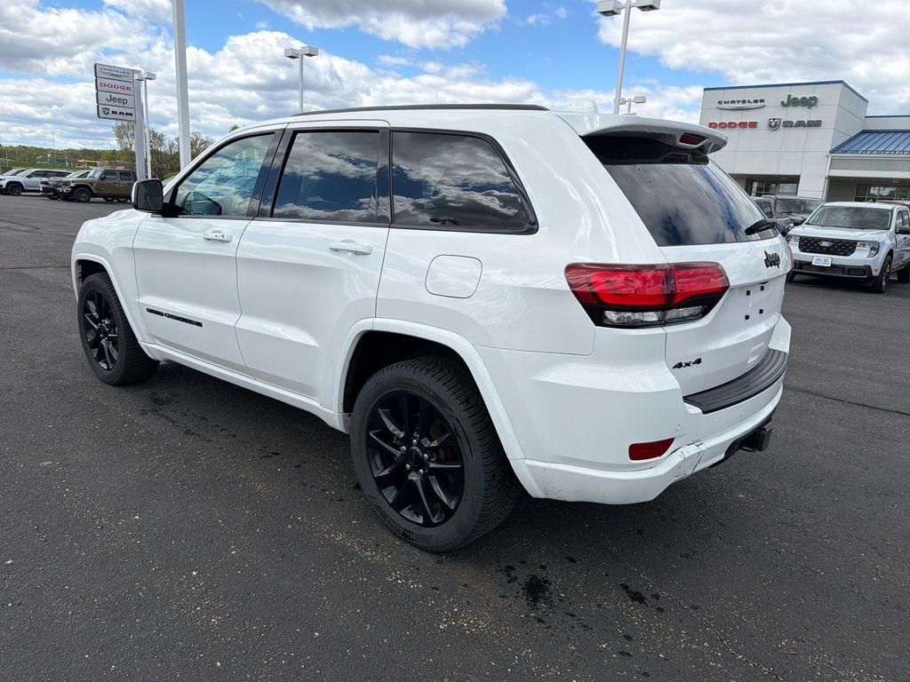 used 2022 Jeep Grand Cherokee WK car, priced at $27,389