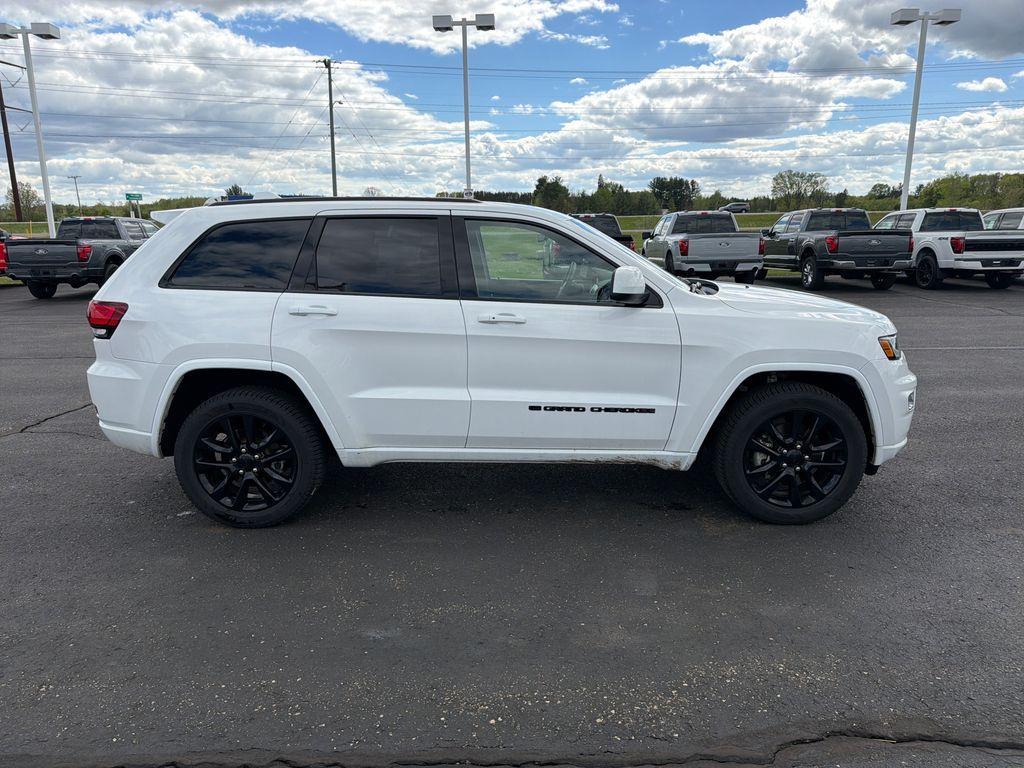 used 2022 Jeep Grand Cherokee WK car, priced at $27,389