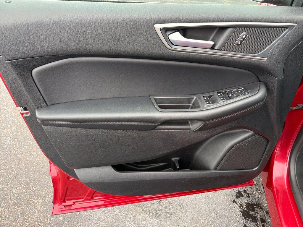 used 2023 Ford Edge car, priced at $25,490