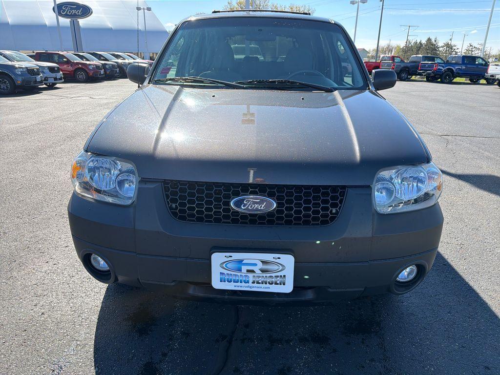 used 2007 Ford Escape car, priced at $9,389