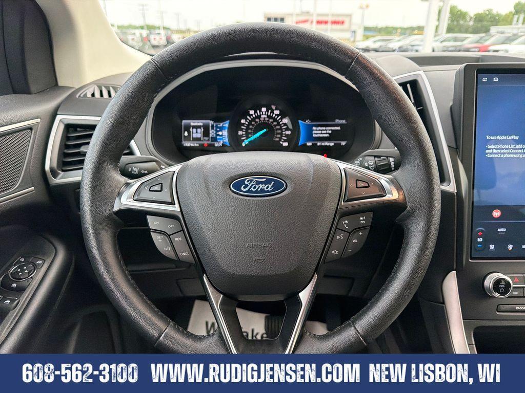 used 2024 Ford Edge car, priced at $31,389