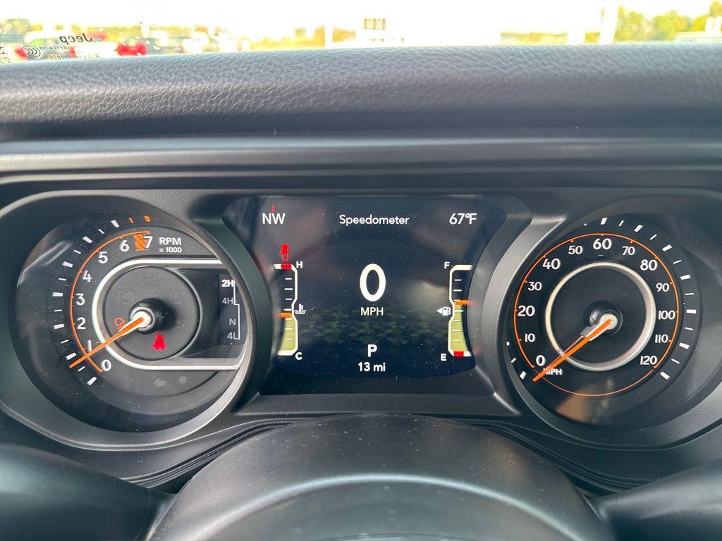 new 2025 Jeep Gladiator car, priced at $48,070