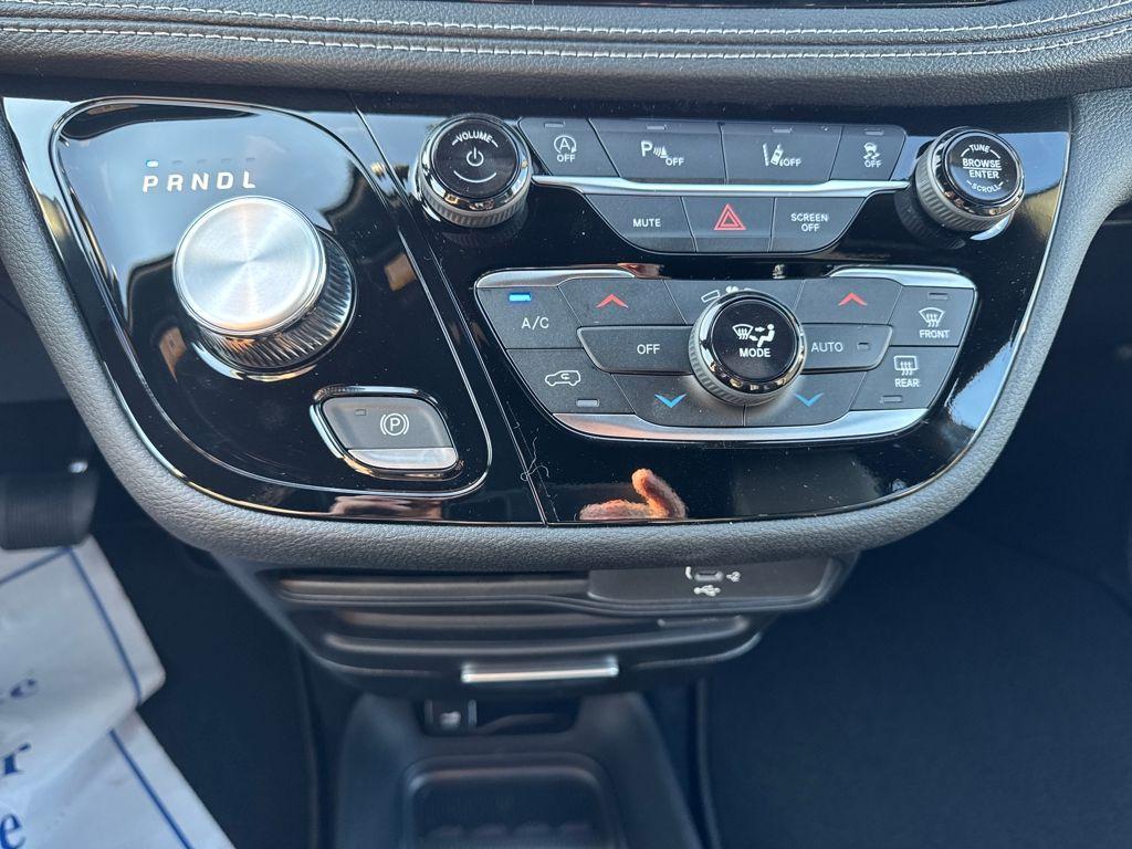 new 2026 Chrysler Pacifica car, priced at $44,071