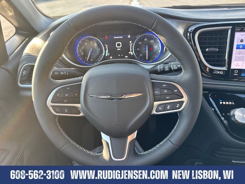 new 2026 Chrysler Pacifica car, priced at $44,470