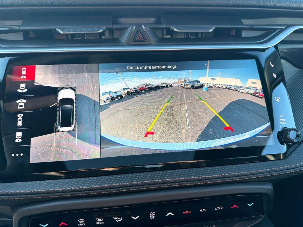 new 2026 Jeep Cherokee car, priced at $45,093