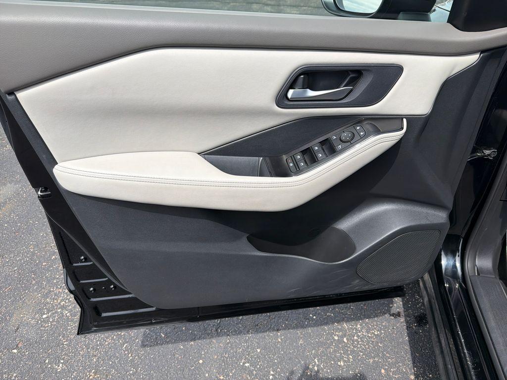 used 2025 Nissan Rogue car, priced at $23,389