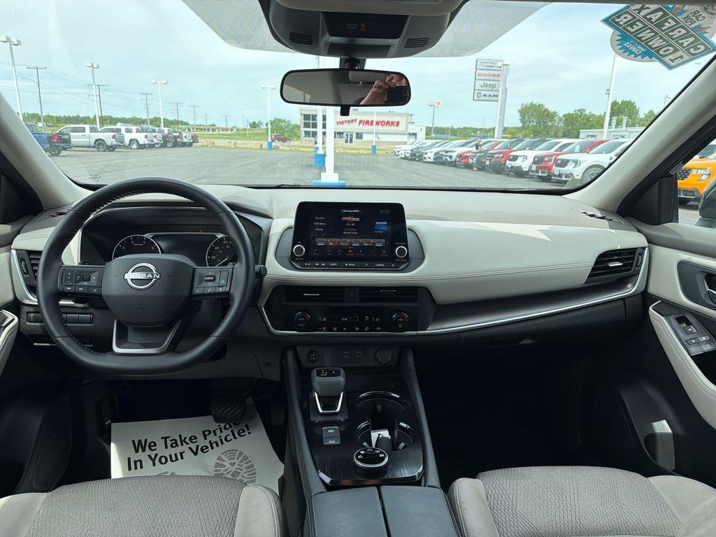 used 2025 Nissan Rogue car, priced at $23,389