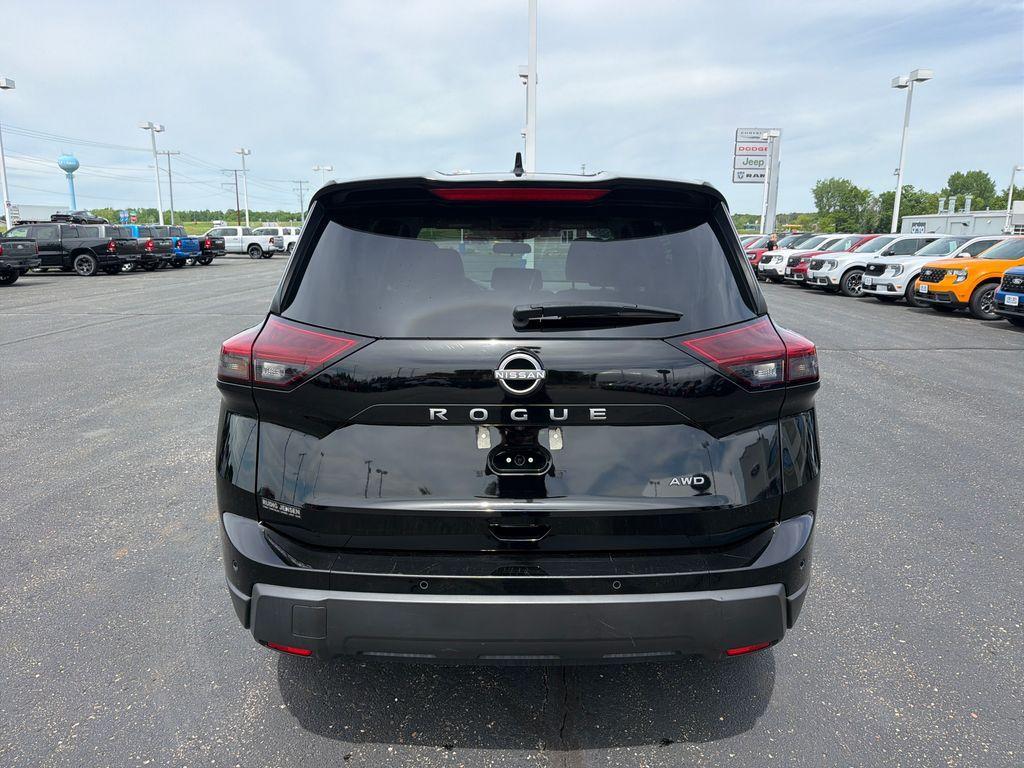 used 2025 Nissan Rogue car, priced at $23,389
