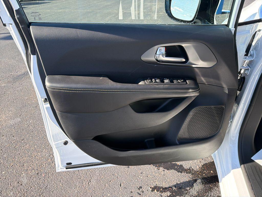 new 2026 Chrysler Voyager car, priced at $40,140