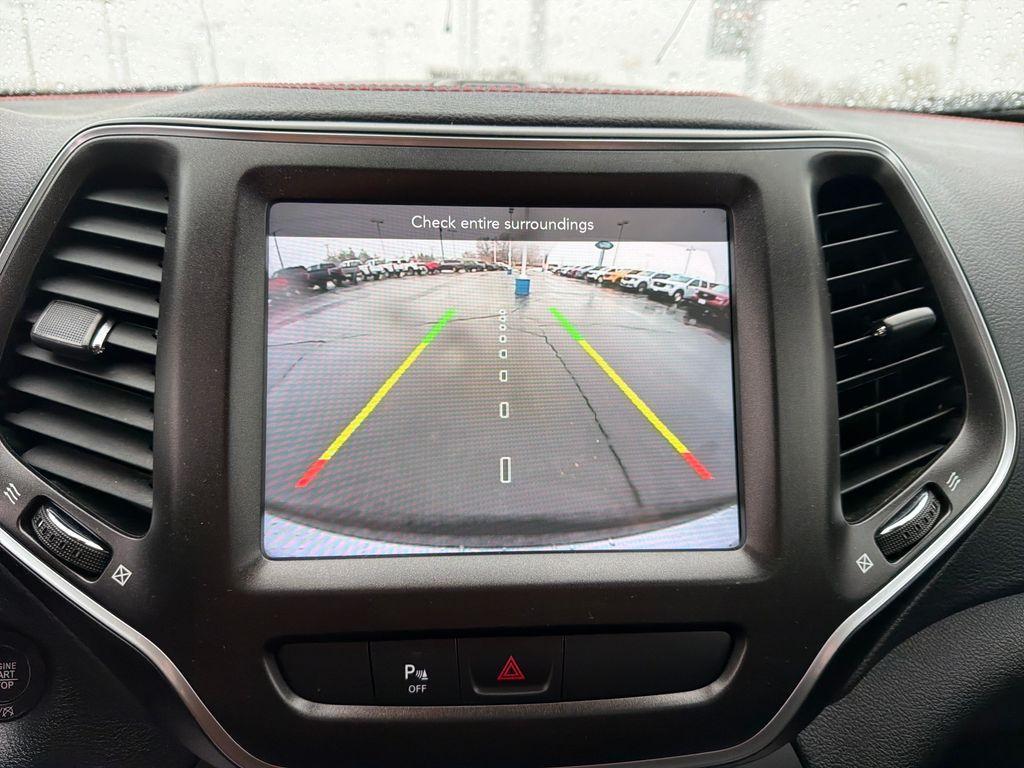 used 2020 Jeep Cherokee car, priced at $22,490