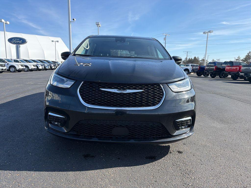 used 2023 Chrysler Pacifica car, priced at $26,990