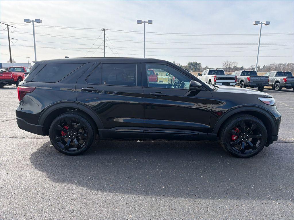 used 2022 Ford Explorer car, priced at $40,990