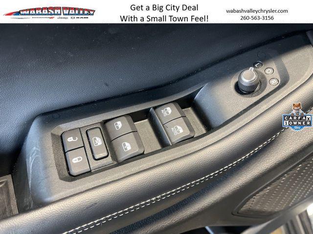 used 2024 Jeep Grand Cherokee car, priced at $31,857