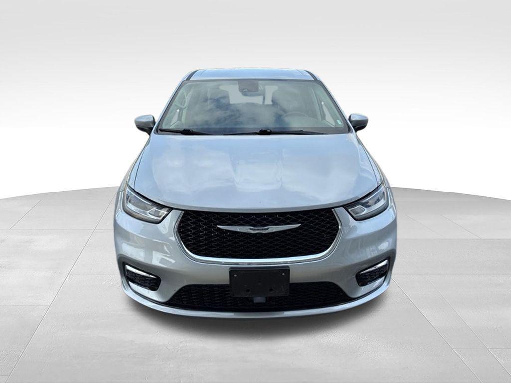 used 2023 Chrysler Pacifica car, priced at $21,187
