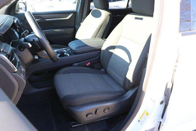 used 2025 GMC Acadia car, priced at $35,990