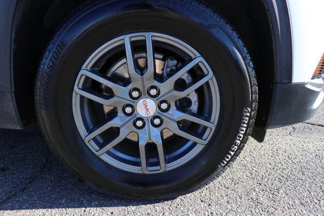 used 2025 GMC Acadia car, priced at $35,990