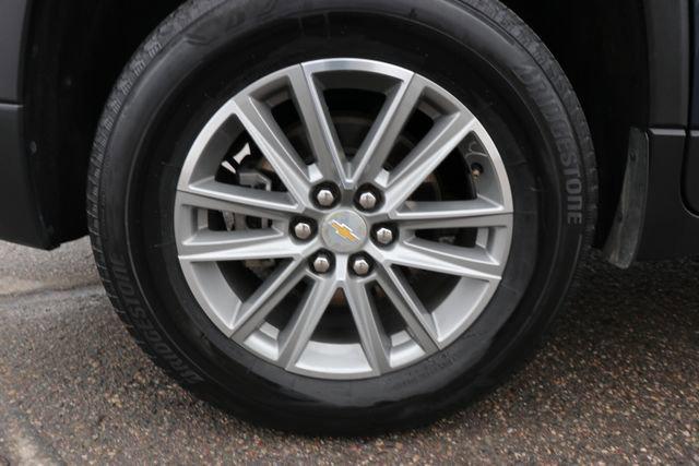 2023 Northsky Blue Metallic Chevrolet Traverse