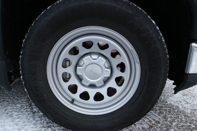 used 2024 GMC Sierra 1500 car, priced at $31,990