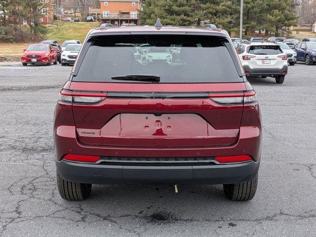 new 2025 Jeep Grand Cherokee car, priced at $43,907