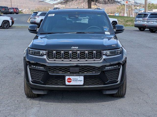 new 2026 Jeep Grand Cherokee car, priced at $45,614