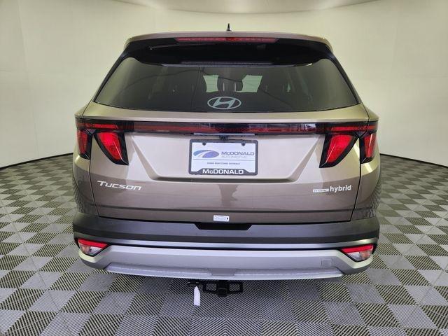 new 2026 Hyundai TUCSON Hybrid car, priced at $32,687