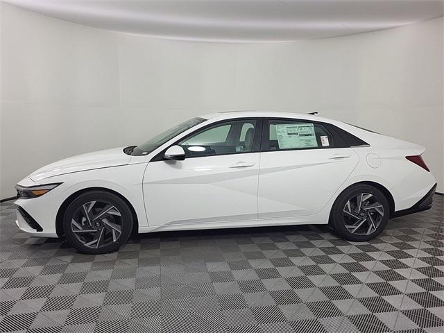 used 2025 Hyundai Elantra car, priced at $25,006