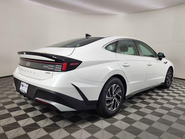 new 2026 Hyundai Sonata Hybrid car, priced at $29,289