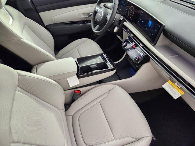 new 2026 Hyundai TUCSON Hybrid car, priced at $40,674