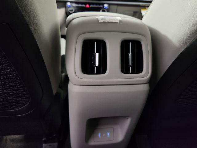 new 2026 Hyundai TUCSON Hybrid car, priced at $40,674