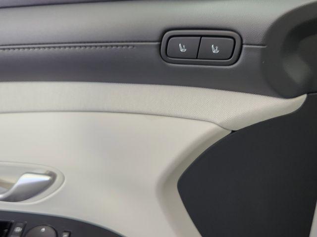 new 2026 Hyundai TUCSON Hybrid car, priced at $40,674