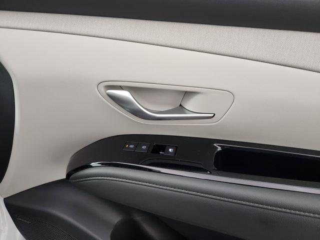 new 2026 Hyundai TUCSON Hybrid car, priced at $40,674
