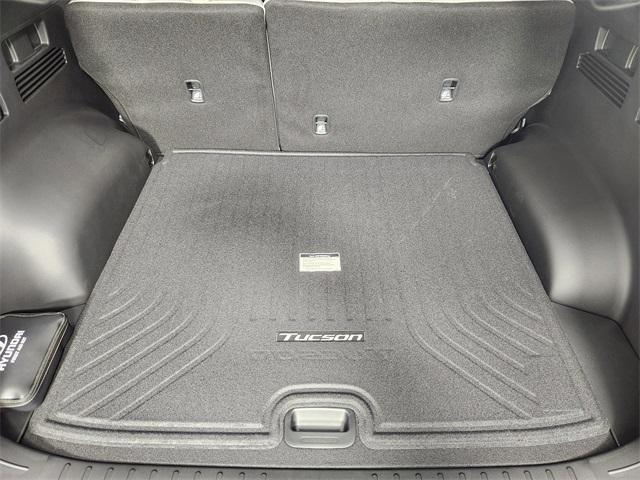 new 2026 Hyundai TUCSON Hybrid car, priced at $41,879